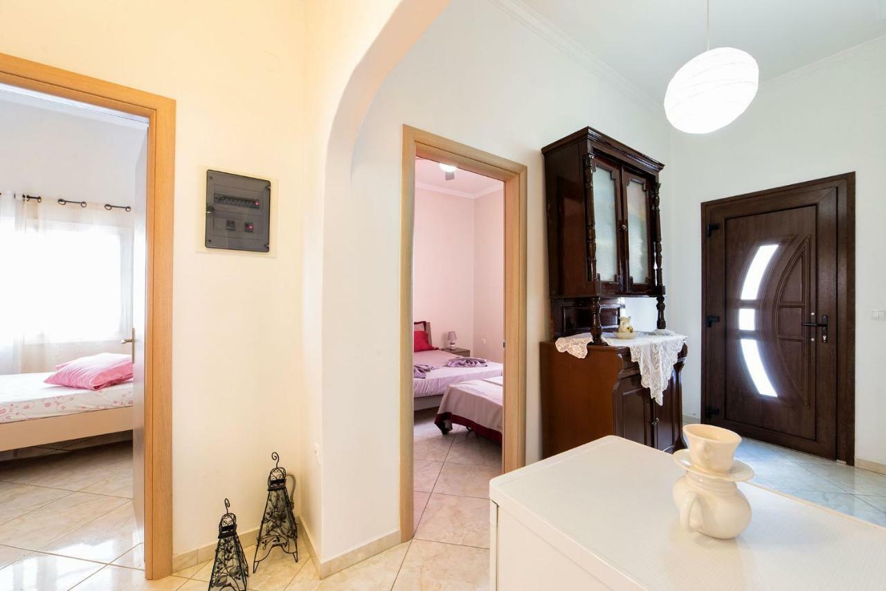 Town House For 6-16 With Ac Βίλα Πάρος Εξωτερικό φωτογραφία