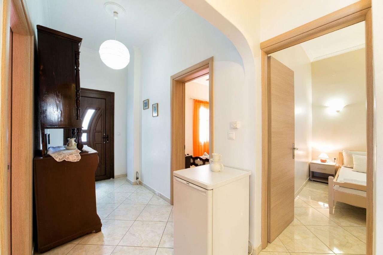 Town House For 6-16 With Ac Βίλα Πάρος Εξωτερικό φωτογραφία